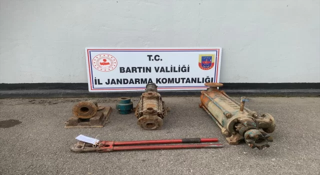 Bartın’da su motoru çaldıkları iddiasıyla yakalanan 3 sanık tutuklandı