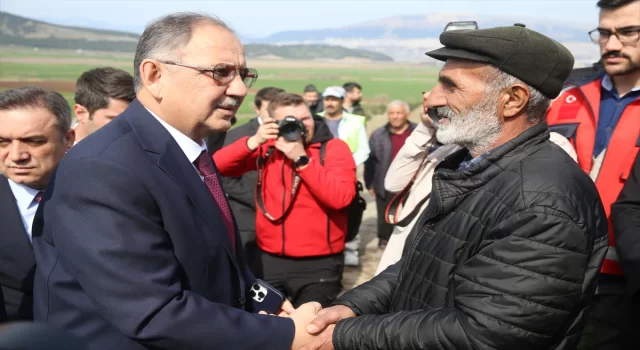 Bakan Özhaseki’den Kahramanmaraş’taki depremzede şehit ailesine ziyaret