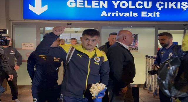 Fenerbahçe kafilesi, Hatayspor karşılaşması için Mersin’e hareket etti 