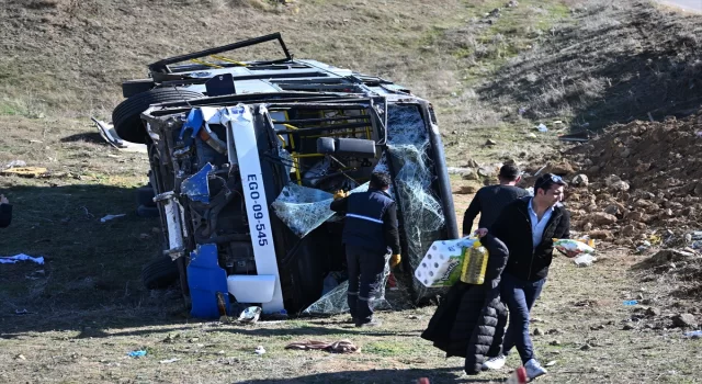 Ankara’da belediye otobüsünün şarampole devrilmesi sonucu 16 kişi yaralandı