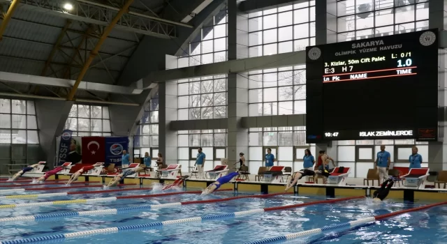 Paletli Yüzme Kulüplerarası Gençler Türkiye Şampiyonası, Sakarya’da başladı