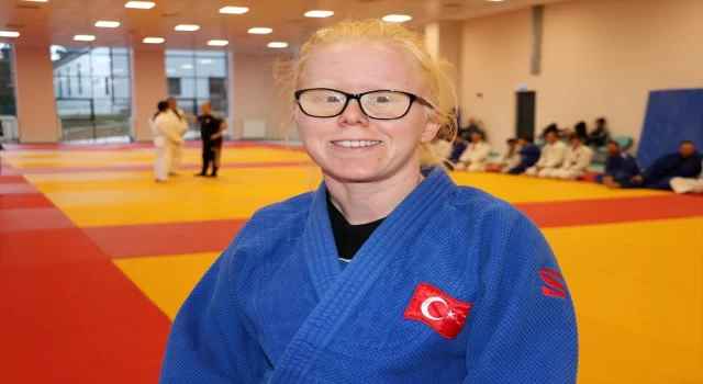 Görme engelli albino hastası milli judocu Cahide’nin hedefi olimpiyat madalyası: