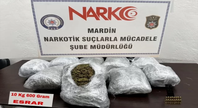 Mardin’de bir araçta 10 kilo 600 gram esrar bulundu