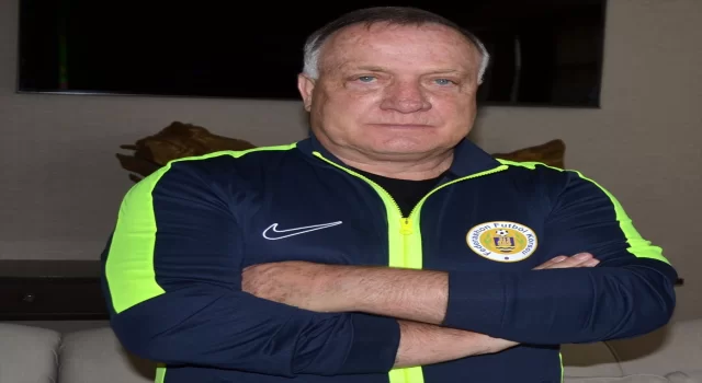 Curaçao Futbol Milli Takımı Teknik Direktörü Advocaat’tan Süper Lig’e övgü: