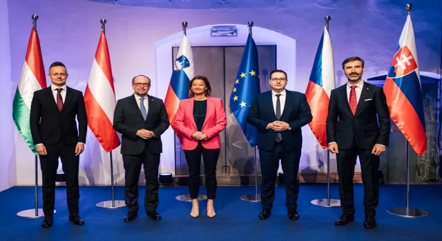 Slovenya, Avusturya, Macaristan, Slovakya ve Çekya’dan Batı Balkanlar’ın AB üyeliği yoluna destek