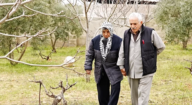 Gaziantepli Ahmet dede, Alzheimer olan yarım asırlık eşini tek bırakmıyor