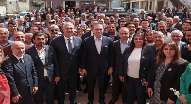 AK Parti Sözcüsü Ömer Çelik, Adana’nın ilçelerinde partililerle buluştu: 