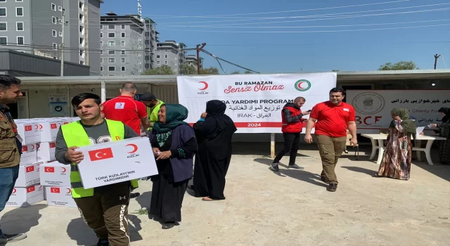 Türk Kızılay, Erbil’deki Herşem Kampı’nda yerinden edilmiş 250 aileye ramazan yardımında bulundu