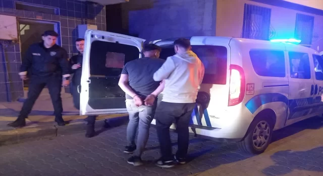 Manisa’da mahalle bekçisi ile 2 kişiyi bıçaklayan şüpheli tutuklandı
