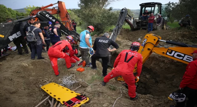 Çanakkale’de kanal kazısında toprak altında kalan 2 kişiyi kurtarma çalışması başlatıldı