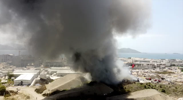 Fethiye’de işçilerin kaldığı konteynerlerde çıkan yangın söndürüldü