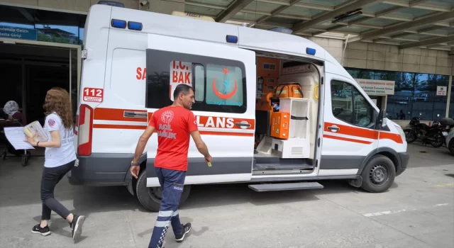 Siirt’te minibüs ile otomobilin çarpıştığı kazada 7 kişi yaralandı