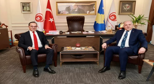 Dışişleri Bakan Yardımcısı ve AB Başkanı Bozay, 2224 Nisan’da Kosova’yı ziyaret etti