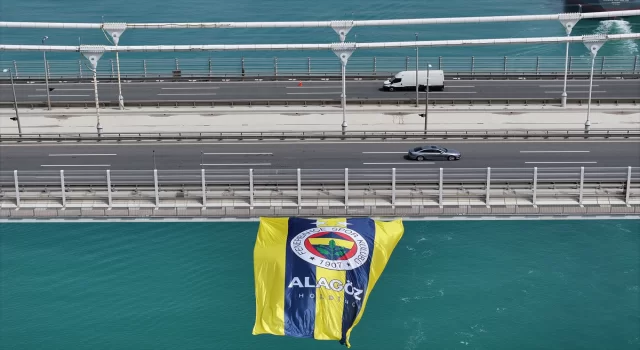 Fenerbahçe Alagöz Holding’in bayrağı Yavuz Sultan Selim Köprüsü’ne asıldı