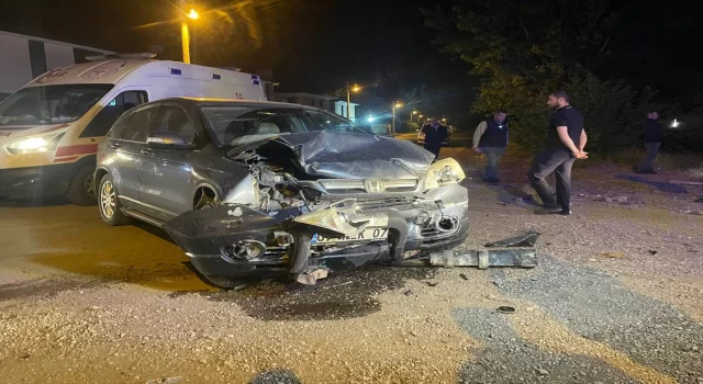 Düzce’de araba ve cipin çarpıştığı kazada 4 kişi yaralandı