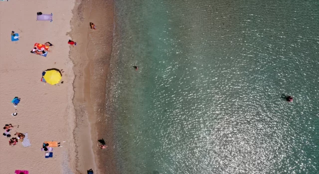 Kuşadası ve Didim’de turistler denize girdi