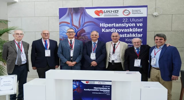 İzmir’de 22. Hipertansiyon ve Kardiyovasküler Hastalıklar Kongresi yapıldı