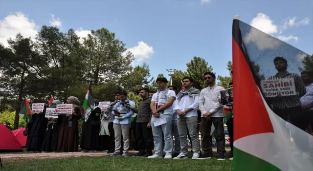 Batman Üniversitesi öğrencileri Filistin’e destek için çadır kurdu, oturma eylemi yaptı 