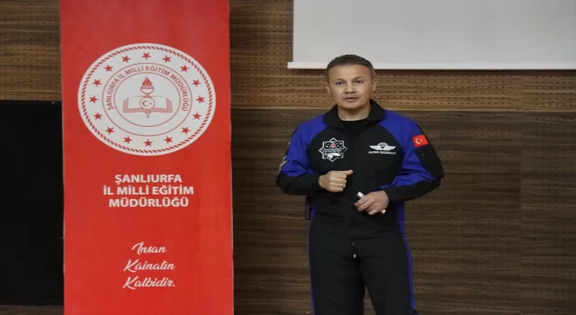 Türkiye’nin ilk astronotu Gezeravcı, Şanlıurfa’da öğrencilerle buluştu: