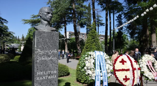Gürcistan’da 9 Mayıs Zafer Günü kutlandı
