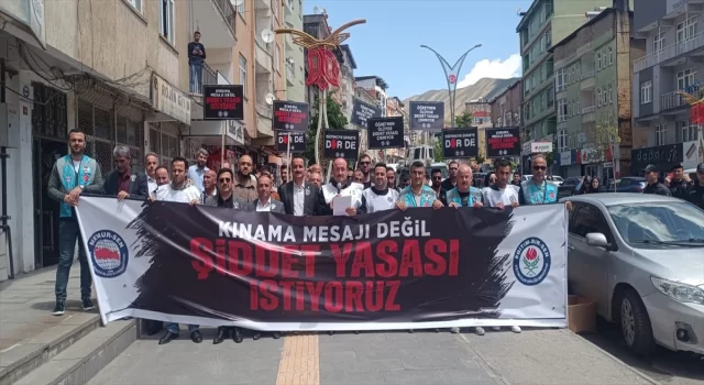 Van ve çevre illerde eğitim sendikaları İstanbul’da okul müdürünün öldürülmesini protesto etti