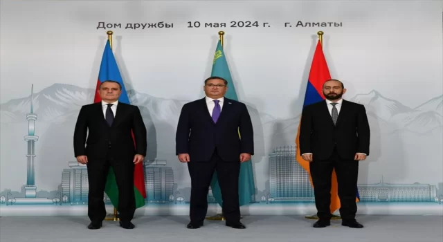 Azerbaycan ve Ermenistan dışişleri bakanları ”barış anlaşması” için Kazakistan’da görüştü