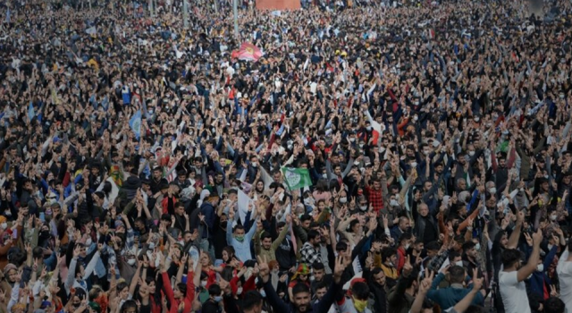 AK Parti’nin başlattığı ‘lebaleb’ kalabalıklar HDP’yle tavan yaptı