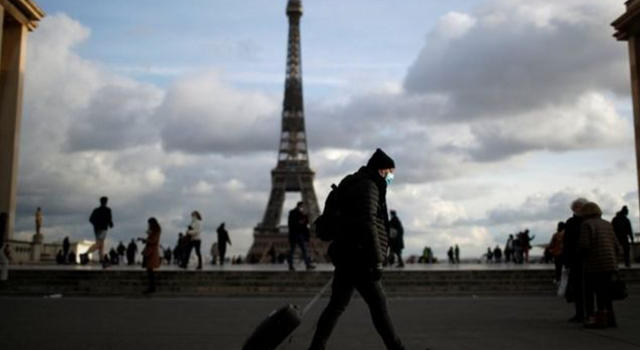 Fransa yeniden kapanıyor: 1 aylık karantina