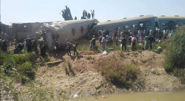 Mısır'da tren kazası: 32 ölü, 66 yaralı