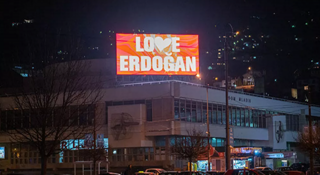 "Stop Erdoğan" sonra "Love Erdoğan"