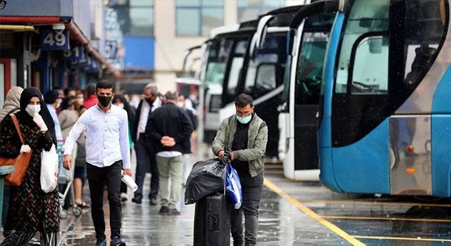 "İstanbul'da şehirler arası günlük otobüs sefer sayısı yüzde 50 şartının kaldırılmasıyla 900'e çıktı"