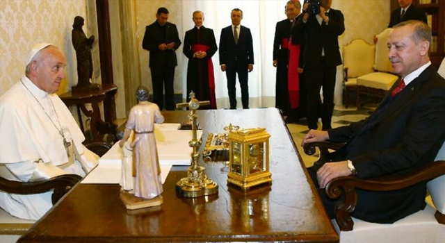 Erdoğan, Papa ile görüştü