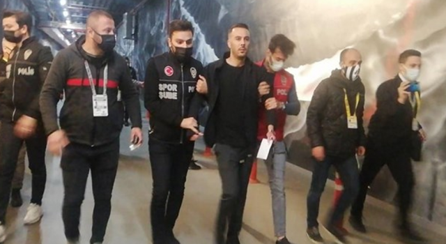 Ghezzal'ın menajeri Hakan Korkmaz maçın ardından gözaltına alındı