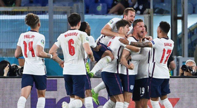 İngiltere son yarı finalist: 4 gollü zafer