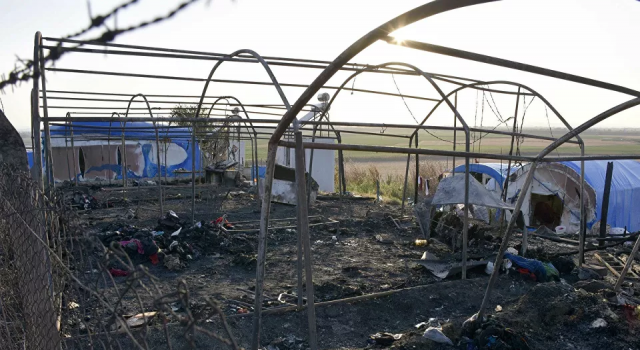 Mevsimlik işçilerin kaldığı çadırlar yandı