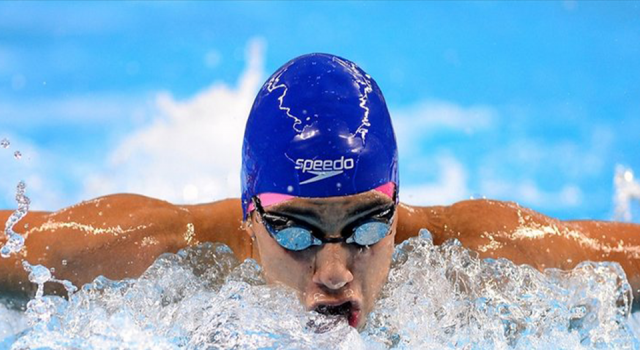 Milli yüzücü Mert Kılavuz, gençlerde Avrupa şampiyonu