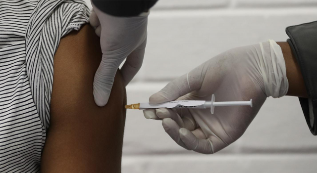 Türkiye'de 22 milyon kişi henüz aşı yaptırmadı
