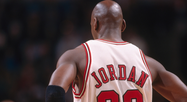Basketbolun efsane ismi Michael Jordan'ın ilginç bir açık artırması gerçekleştirildi!