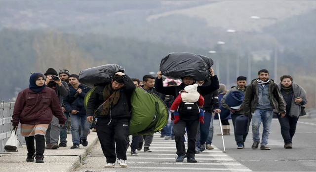 Frontex: Suriye ve Afganistan'dan kaçak göç ikiye katlandı!