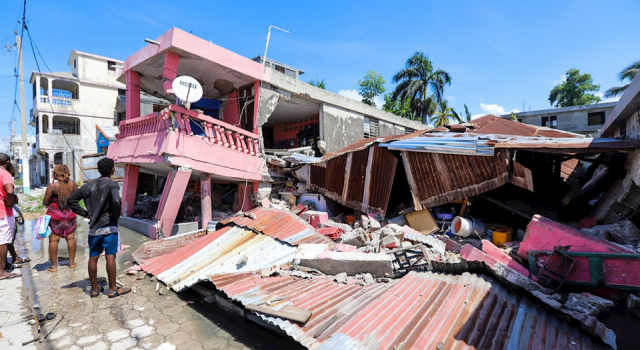 Haiti'deki depremde ölü sayısı 724'e yükseldi!