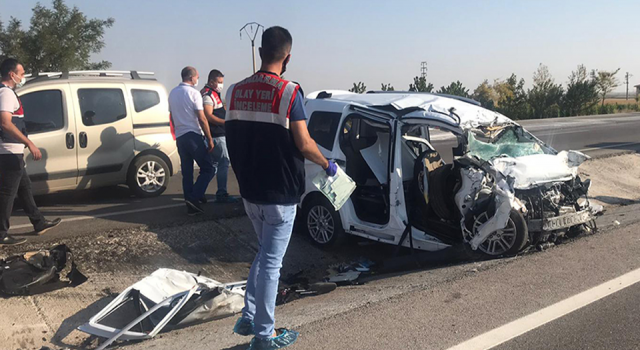 Konya'da patlayıcı madde yüklü TIR ve kamyonet çarpıştı; 6 ölü, 2 yaralı!