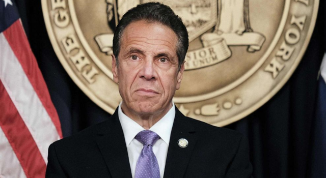 New York Valisi Andrew Cuomo, birçok kadına cinsel tacizde bulundu