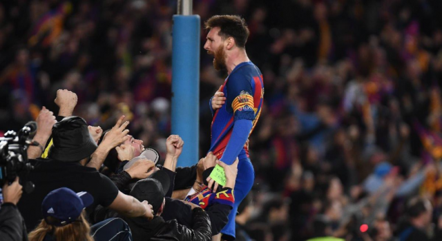 Barcelona taraftarı Messi'nin gidişini bilet almayarak protesto etti