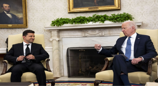 ABD Başkanı Biden, Ukraynalı mevkidaşı Zelenskiy ile bir araya geldi