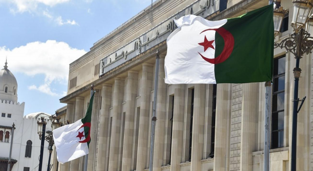Cezayir'de, Abdulaziz Buteflika'nın hayatını kaybetmesi nedeniyle ulusal yas ilan edildi