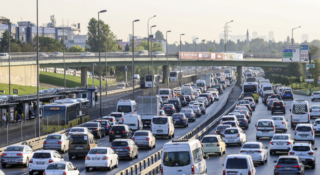 İstanbul'da trafik yoğunluğu yüzde 56'yı gördü