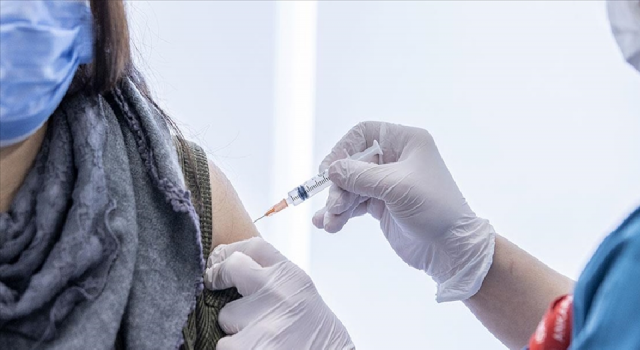 Koronavirüs aşısı olmayanların ölüm riski 11 kat yüksek
