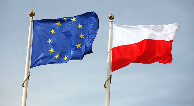 Polonya, AB'den ayrılmak istemediğini açıkladı