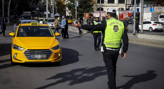 81 ilde "taksi" denetimi: 73 taksi trafikten men edildi