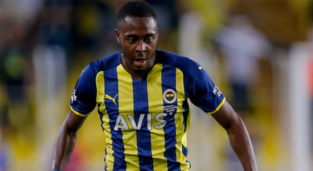 Fenerbahçeli futbolcu Osayi Samuel'den hakemlere küfür